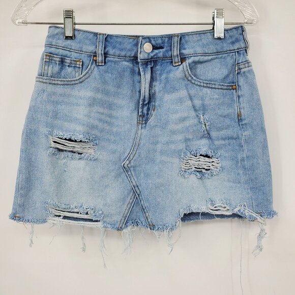 Pacsun Women's Light Wash Raw Hem Distressed Denim Jean Skirt Size 25 - Picture 1 of 4